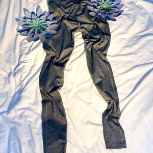 Grey Aeropostale leggings